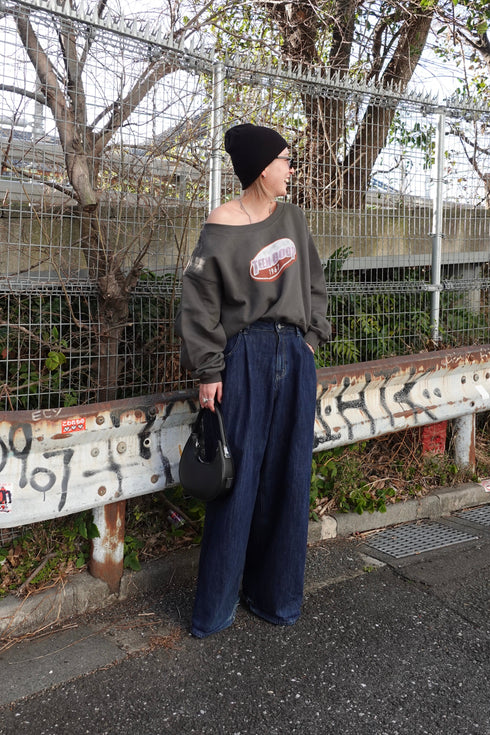 オフショルルーズスウェット